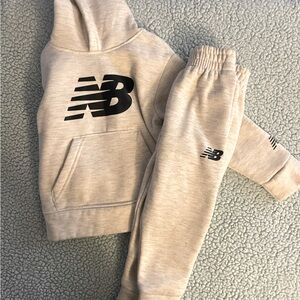 New Balance Sweat Outfit